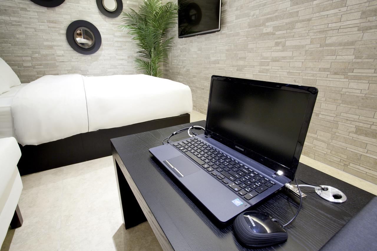 Hotel Forestar Seoul Bagian luar foto