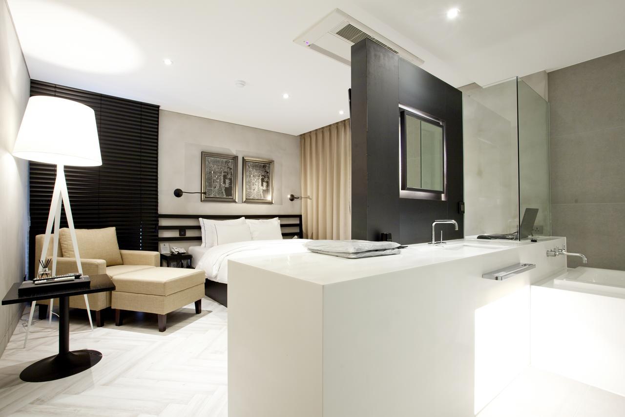 Hotel Forestar Seoul Bagian luar foto