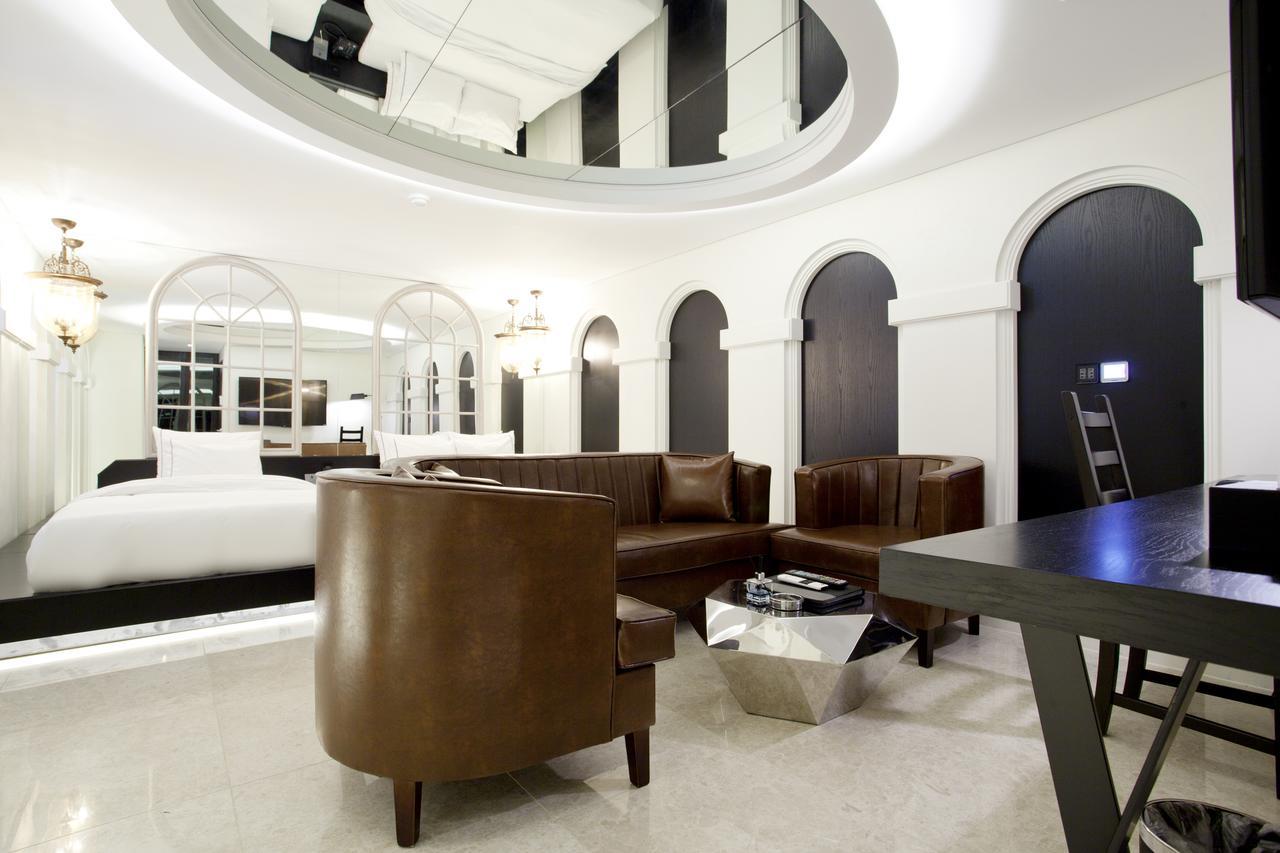 Hotel Forestar Seoul Bagian luar foto