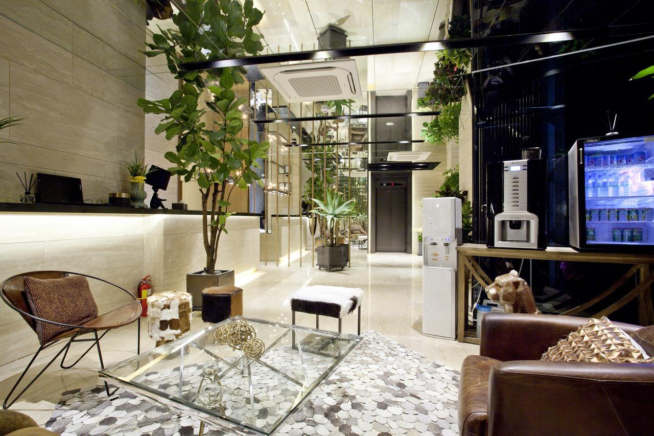 Hotel Forestar Seoul Bagian luar foto