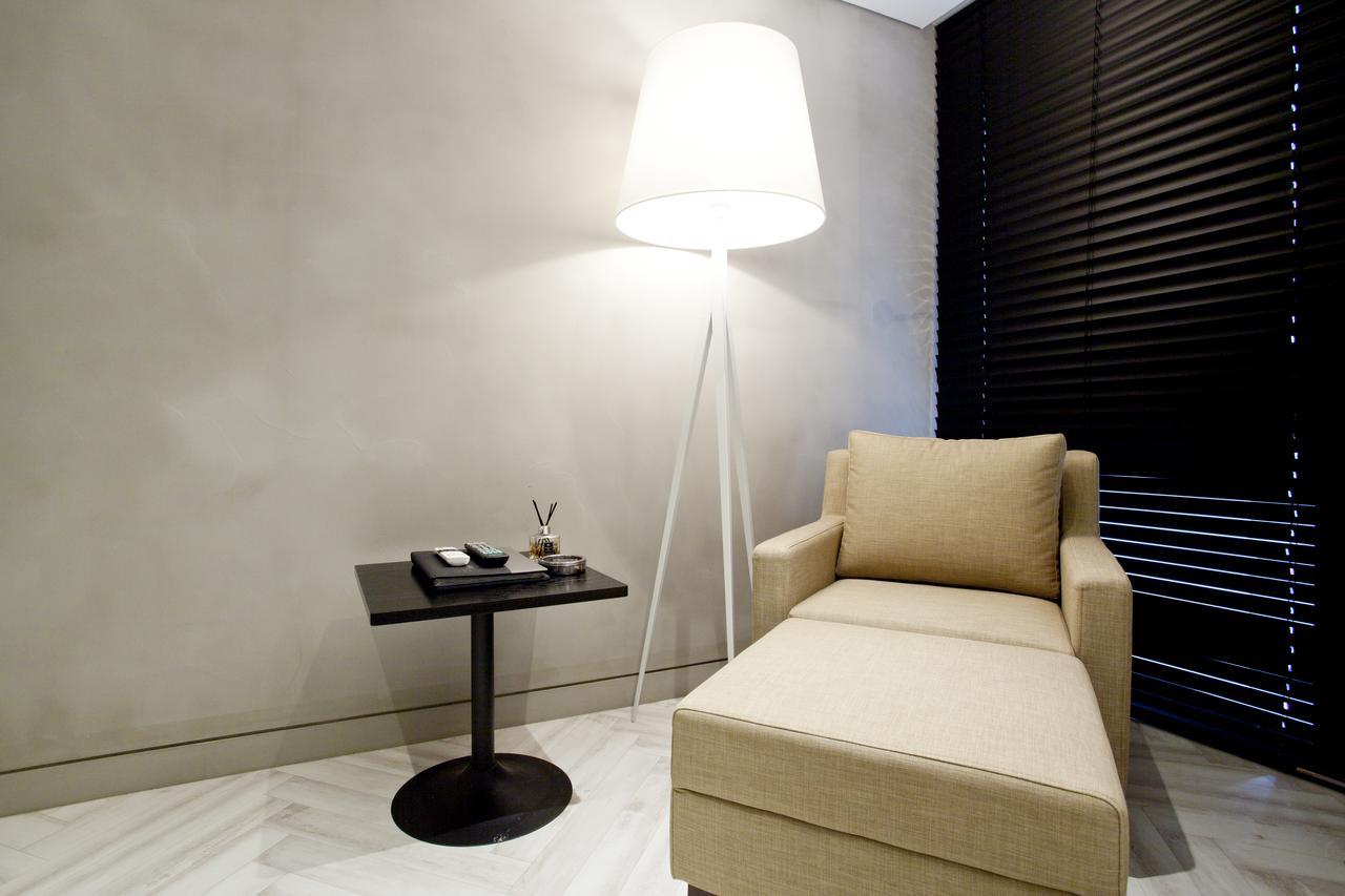 Hotel Forestar Seoul Bagian luar foto
