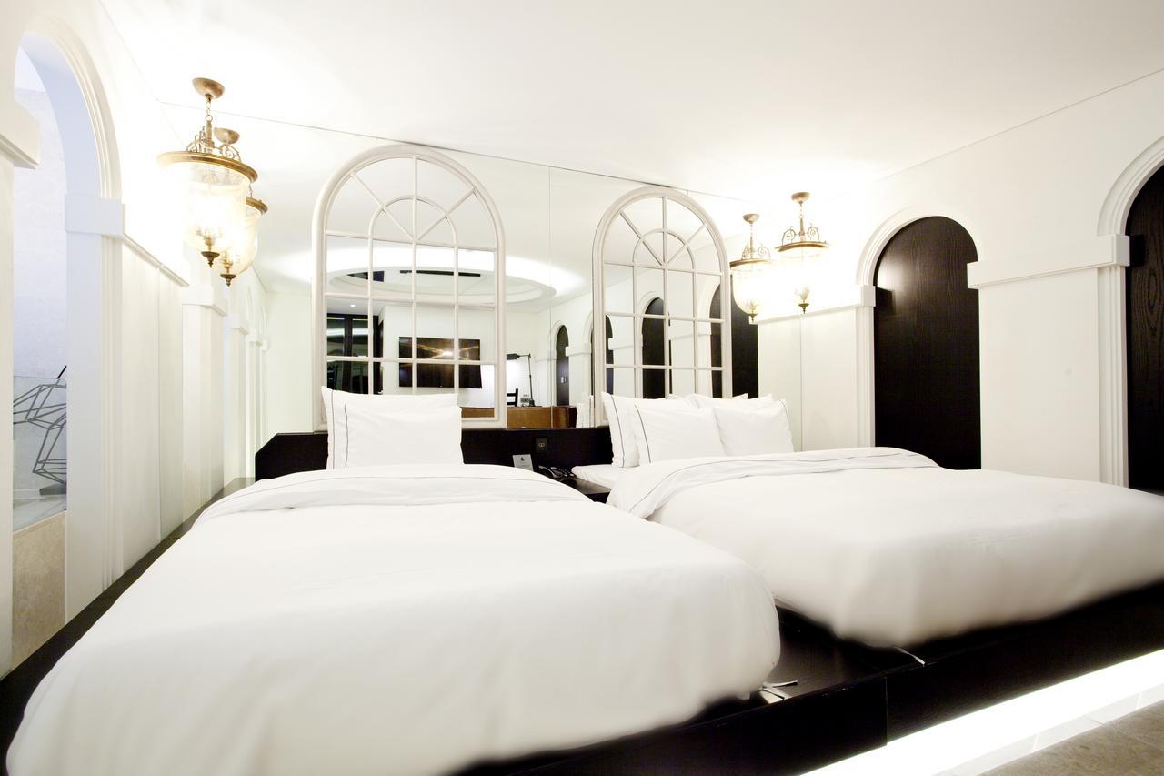 Hotel Forestar Seoul Bagian luar foto
